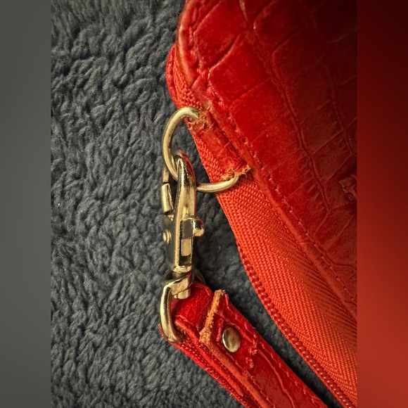 WalletBe full size water w/ zipper, exterior ID and tons of of CC slots - Picture 4 of 5